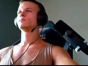 Chaturbate Adult Webcams of dennisdillon