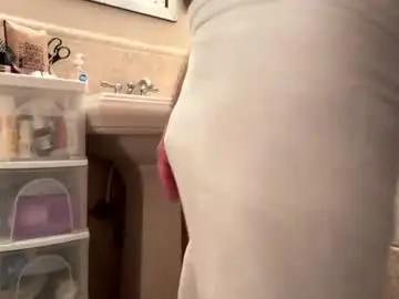 Chaturbate Live Sex Cam of happyhogan1