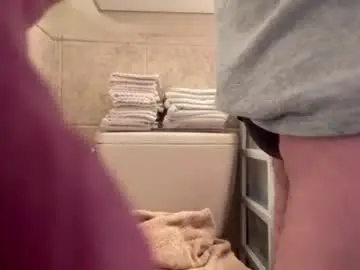 Chaturbate Live Sex Cam of happyhogan1