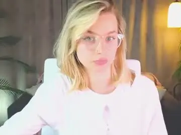 Chaturbate Adult Video Chat of noramoreau