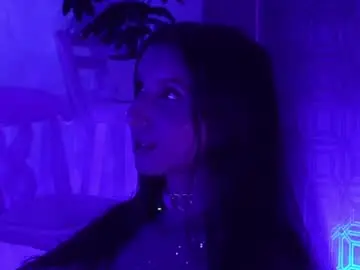 Chaturbate Best live sex cam show of bella19__