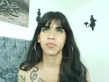 Chaturbate Live Porn of bella_poisonous