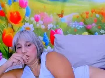 Chaturbate Watch Live Sex Cams of indianroxy27