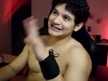 Chaturbate Free Porn Cam of lilhotnando