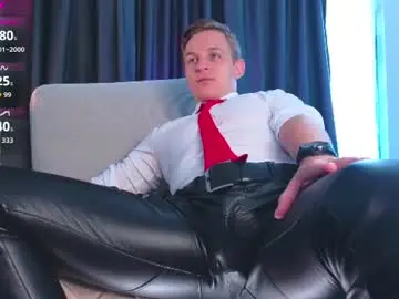 Chaturbate Live Sex Cam of night_wwwolf