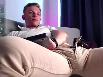 Chaturbate Nude Webcam of night_wwwolf