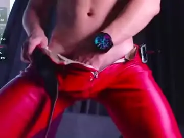 Chaturbate Live Sex Cam of night_wwwolf