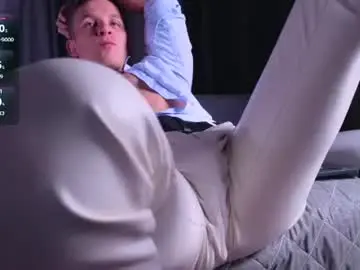 Chaturbate Free Porn Cam of night_wwwolf