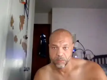 Chaturbate Free Porn Cam of redbone441