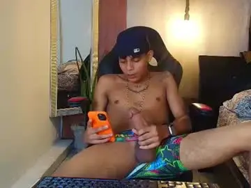 Chaturbate Live Sex Cam of master_king_28