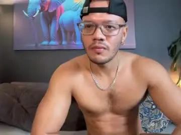 Chaturbate Best live sex cam show of highlatin_guys