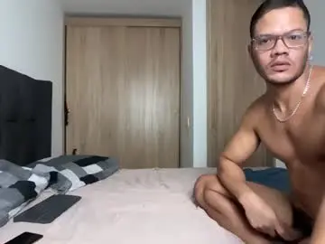 Chaturbate Sex Chat of highlatin_guys