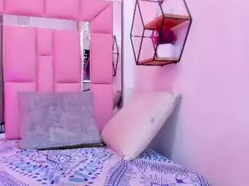 Chaturbate Free Porn Cam of katecurvy_hot69