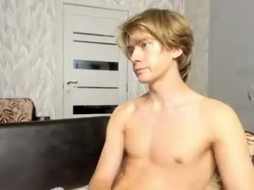 Chaturbate Live Porn of milkiwy