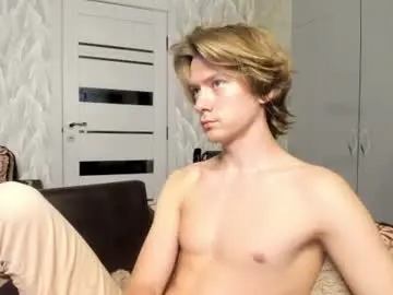 Chaturbate Live Sex Cam of milkiwy