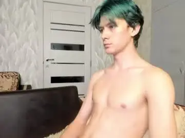 Chaturbate Live Sex Cam of milkiwy