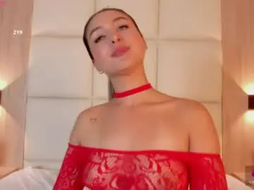 Chaturbate Best live sex cam show of bella1207