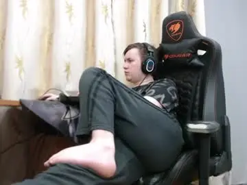 Chaturbate Adult Webcam of iliaskrisloveee