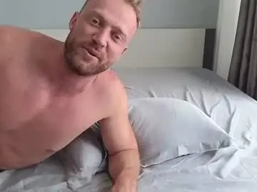 Chaturbate Free Porn Cam of miamax88