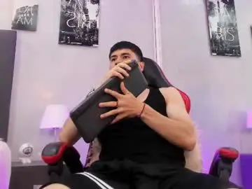Chaturbate Free Porn Cam of roan_birkin