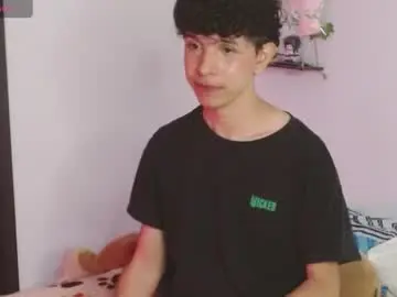 Chaturbate Live Porn of cuddly_twinkie