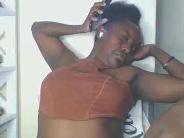 Chaturbate Live Sex Cam of messyluna