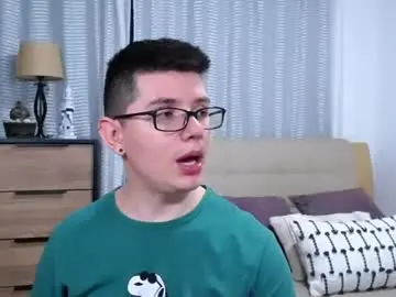Chaturbate Best live sex cam show of kevinhunts