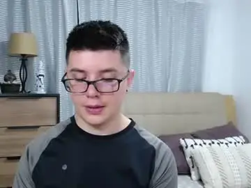 Chaturbate Sex Cam of kevinhunts