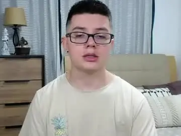 Chaturbate Free Porn Cam of kevinhunts