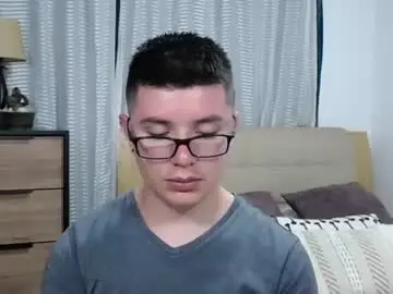Chaturbate Free Porn Cam of kevinhunts