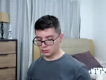 Chaturbate Free Porn Cam of kevinhunts