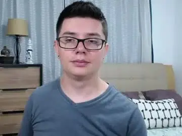 Chaturbate Free Live Porn of kevinhunts
