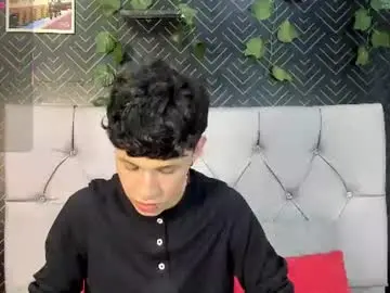 Chaturbate Sex Cam of axel_evanss