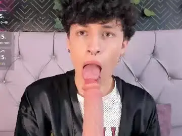 Chaturbate Live Sex of axel_evanss