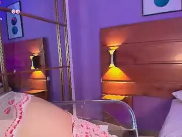 Chaturbate Live Sex of mahia_queen