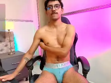 Chaturbate Live Sex Cam of twunkmiguel