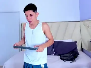 Chaturbate Live Sex of ethan12_