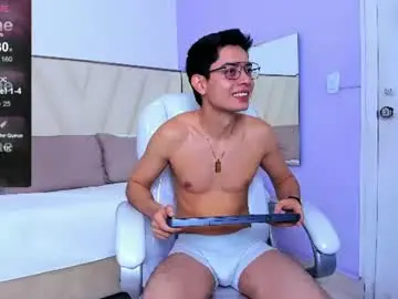 Chaturbate Free Live Porn of ethan12_
