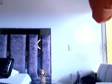 Chaturbate Live Sex Cam of santin_seans