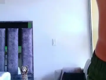 Chaturbate Live Sex of santin_seans