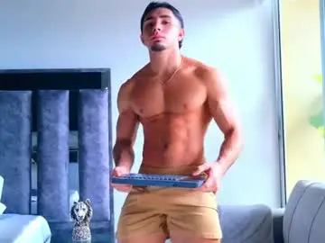 Chaturbate Free Porn Cam of santin_seans