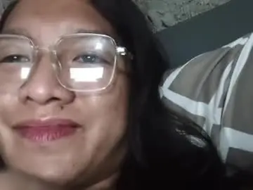Chaturbate Live Sex Cam of urasian_newra