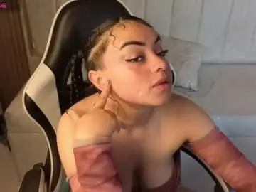Chaturbate Live Sex Cam of luciana_tx