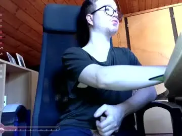 Chaturbate Watch Live Sex Cams of moonsexguy