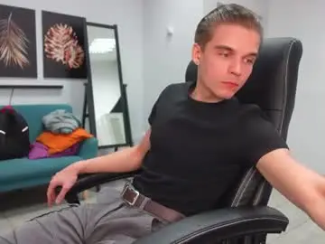 Chaturbate Live Sex Cam of damien_dallas