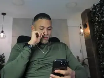 Chaturbate Free Live Porn of bento_fox