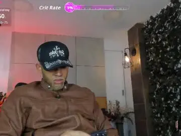 Chaturbate Live Sex Cam of bento_fox