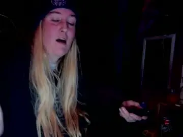 Chaturbate Adult Video Chat of candismiths