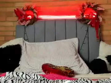 Chaturbate Live Sex Cam of emma_belley