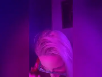 Chaturbate Live Sex Cam of finadomgoaldigger